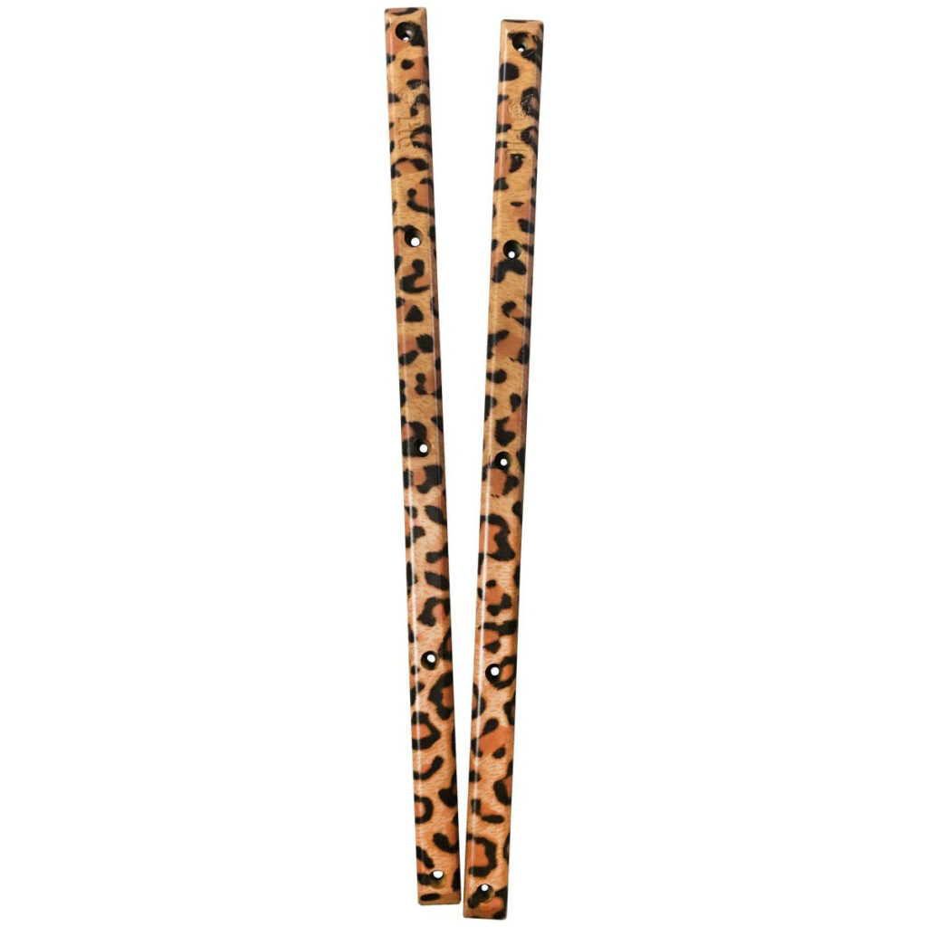 Pig Wheels Rails leopard