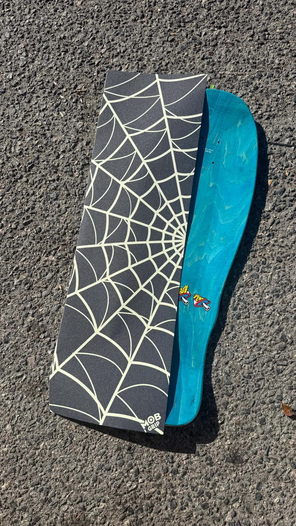 Glow Web 10" x 33" Sheet Mob Skateboard - Image 2
